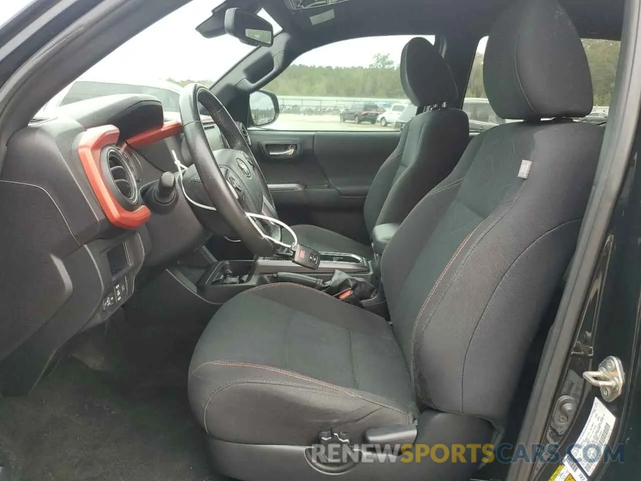 7 Photograph of a damaged car 3TMCZ5ANXKM228095 TOYOTA TACOMA 2019