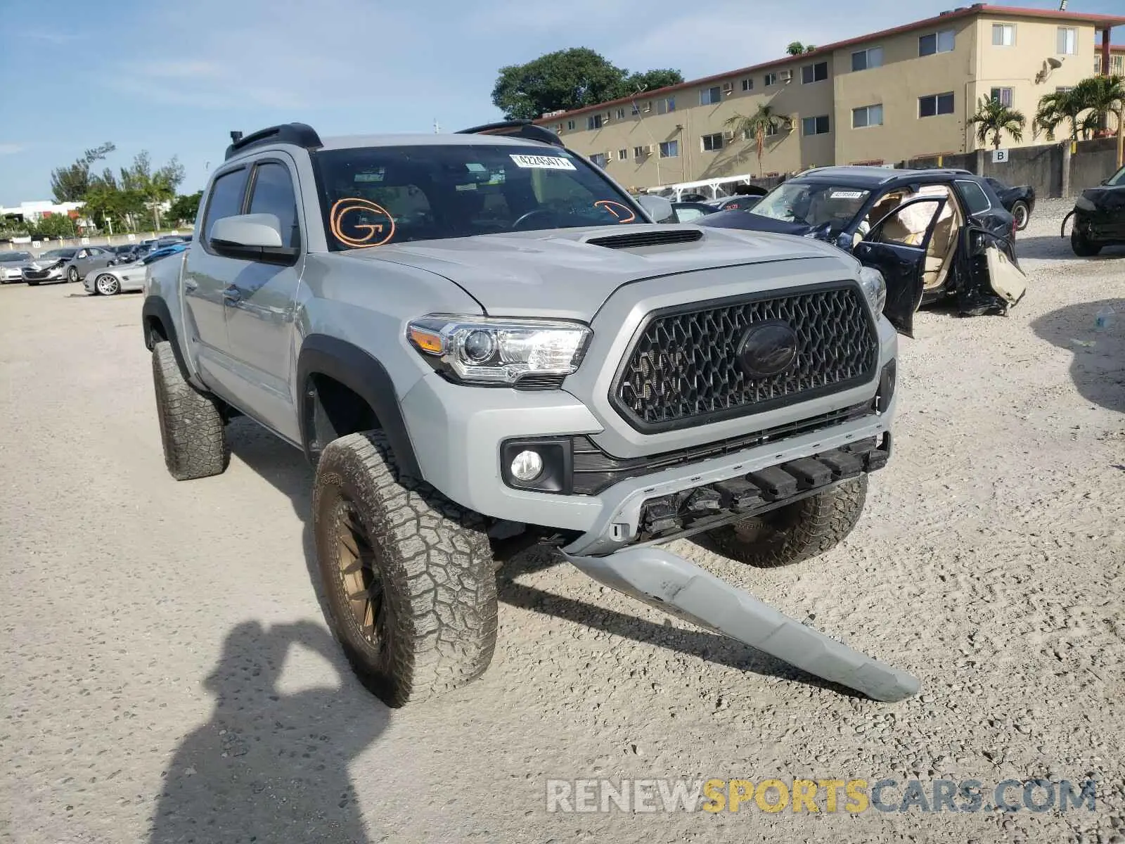 1 Photograph of a damaged car 3TMCZ5ANXKM231756 TOYOTA TACOMA 2019
