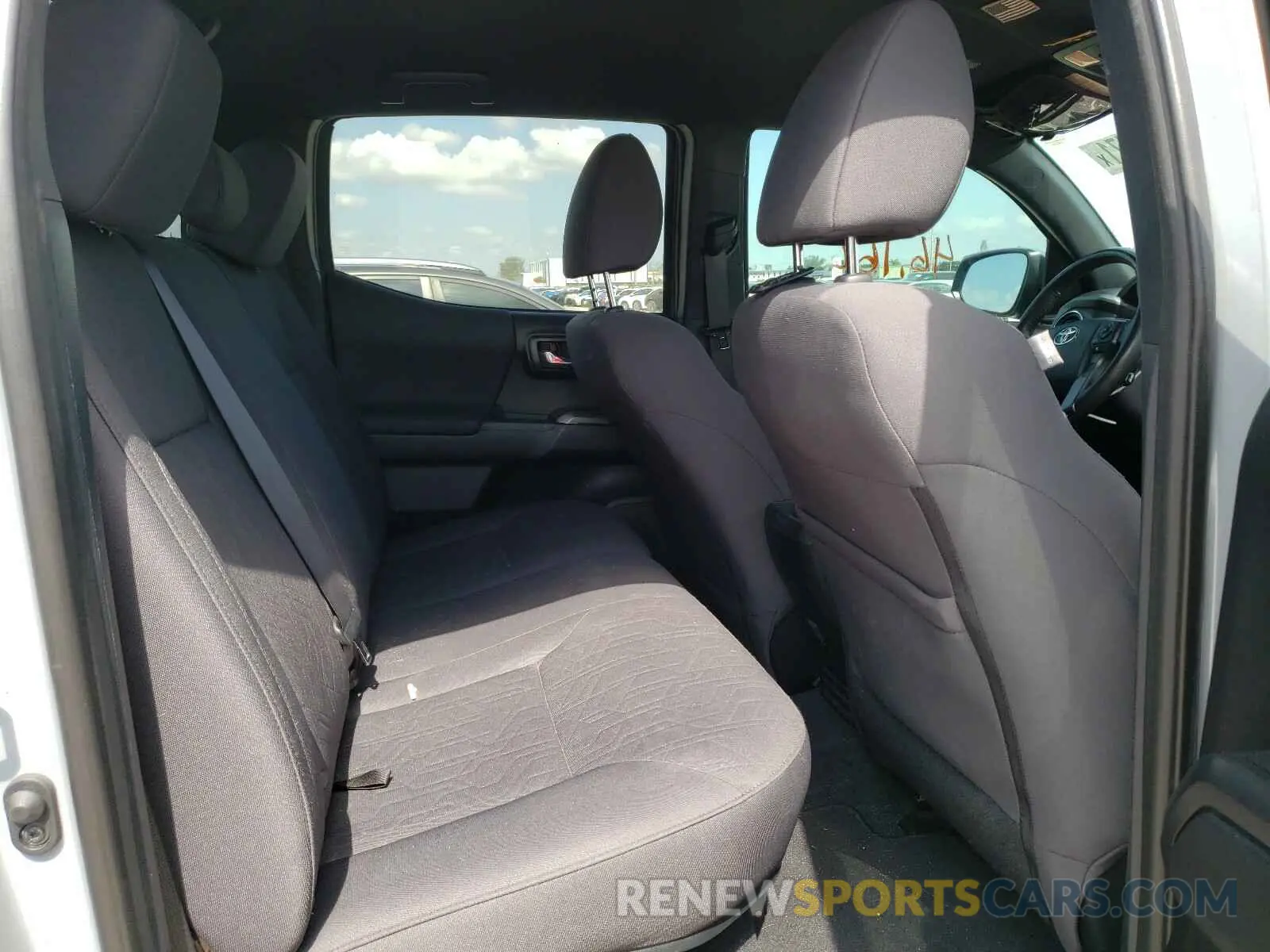 6 Photograph of a damaged car 3TMCZ5ANXKM231756 TOYOTA TACOMA 2019