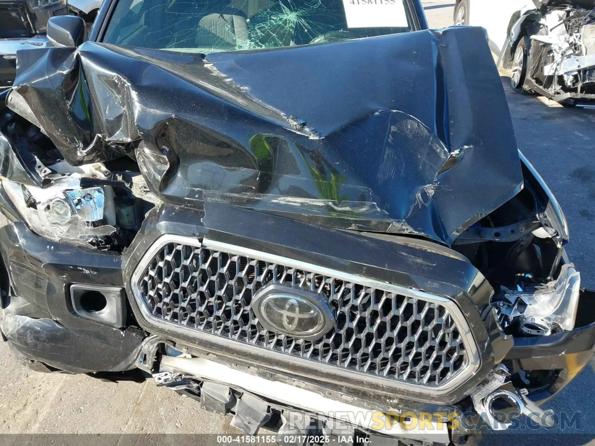 10 Photograph of a damaged car 3TMCZ5ANXKM267043 TOYOTA TACOMA 2019