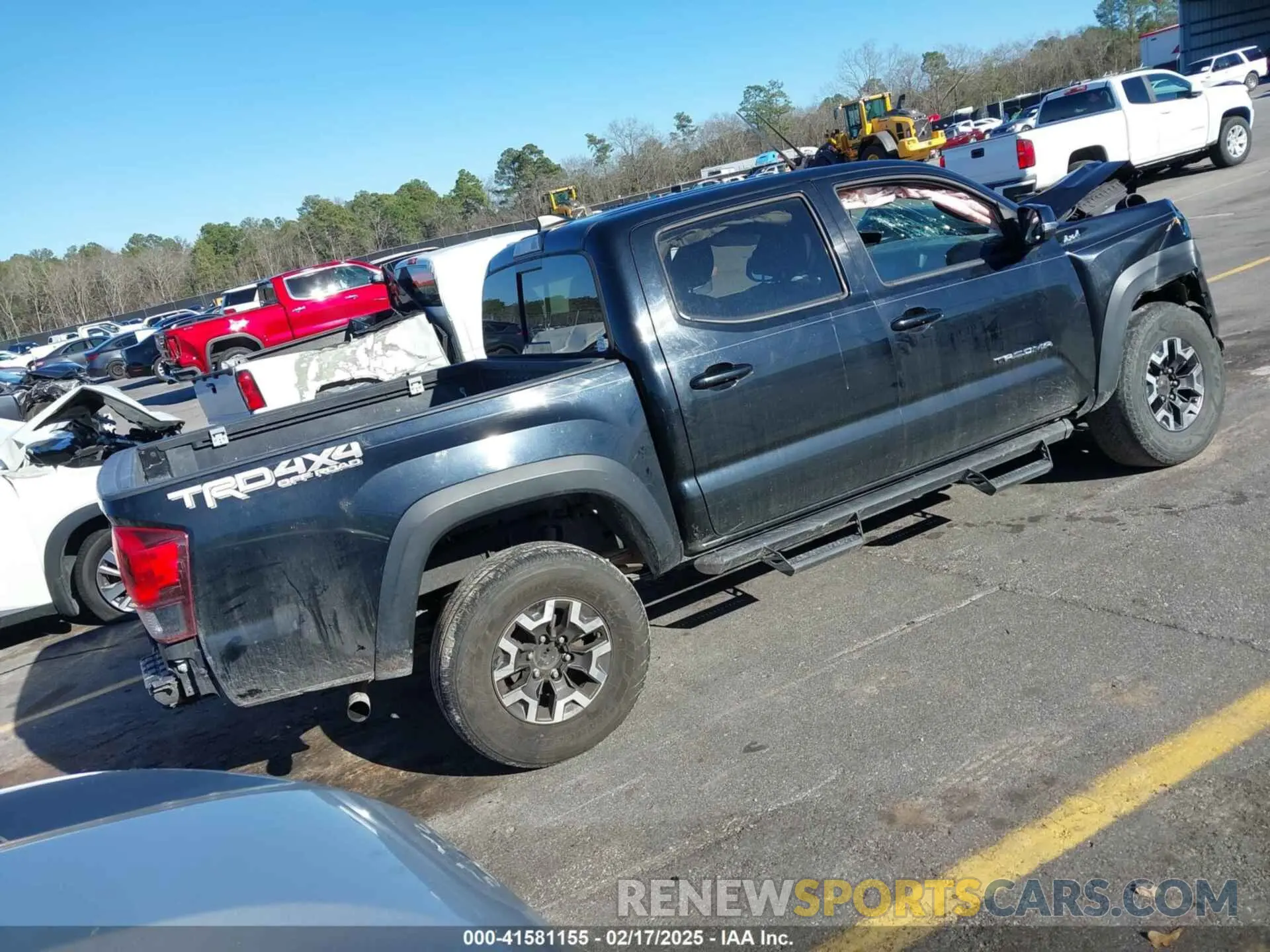 4 Photograph of a damaged car 3TMCZ5ANXKM267043 TOYOTA TACOMA 2019