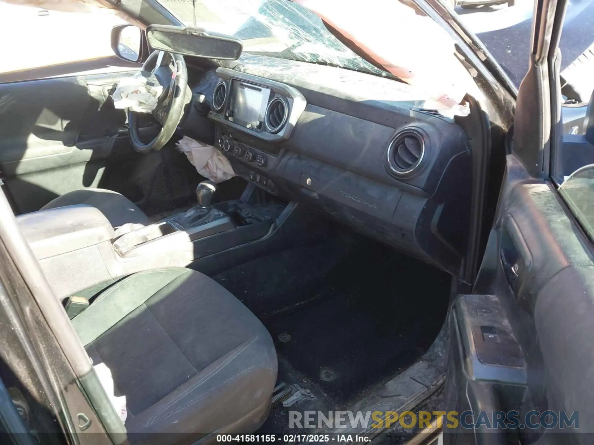 5 Photograph of a damaged car 3TMCZ5ANXKM267043 TOYOTA TACOMA 2019