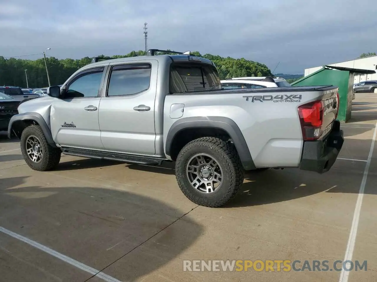 2 Photograph of a damaged car 3TMCZ5ANXKM275837 TOYOTA TACOMA 2019