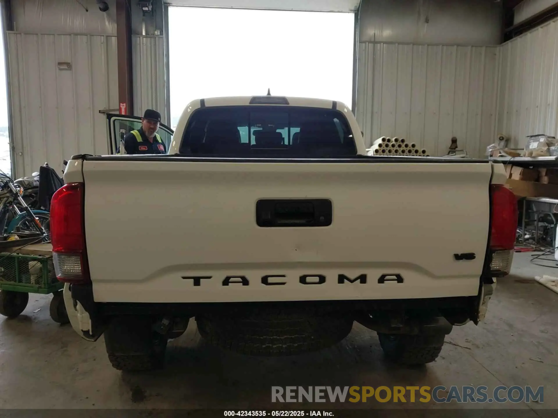16 Фотография поврежденного автомобиля 3TMDZ5BN3KM071352 TOYOTA TACOMA 2019