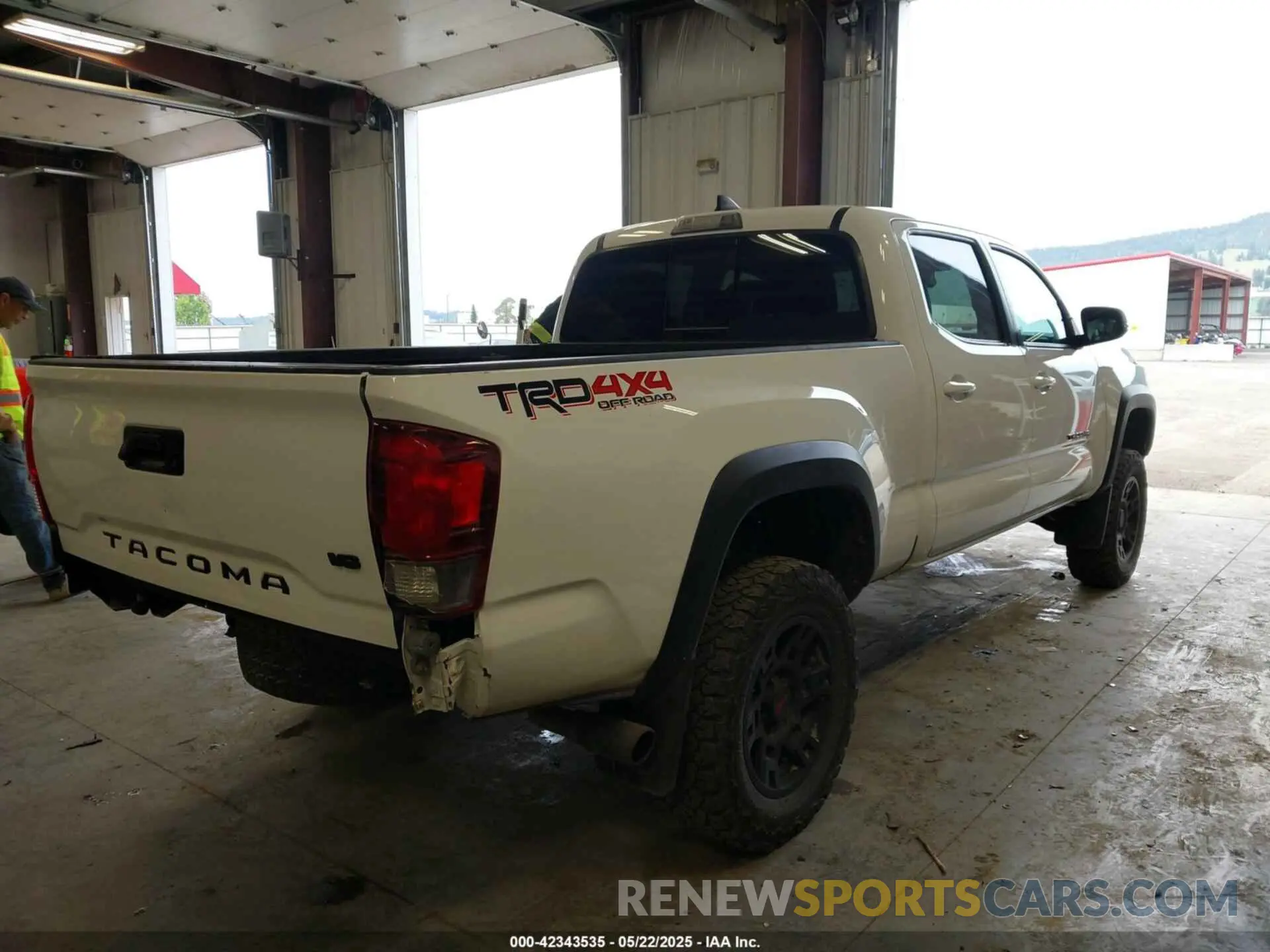 4 Фотография поврежденного автомобиля 3TMDZ5BN3KM071352 TOYOTA TACOMA 2019