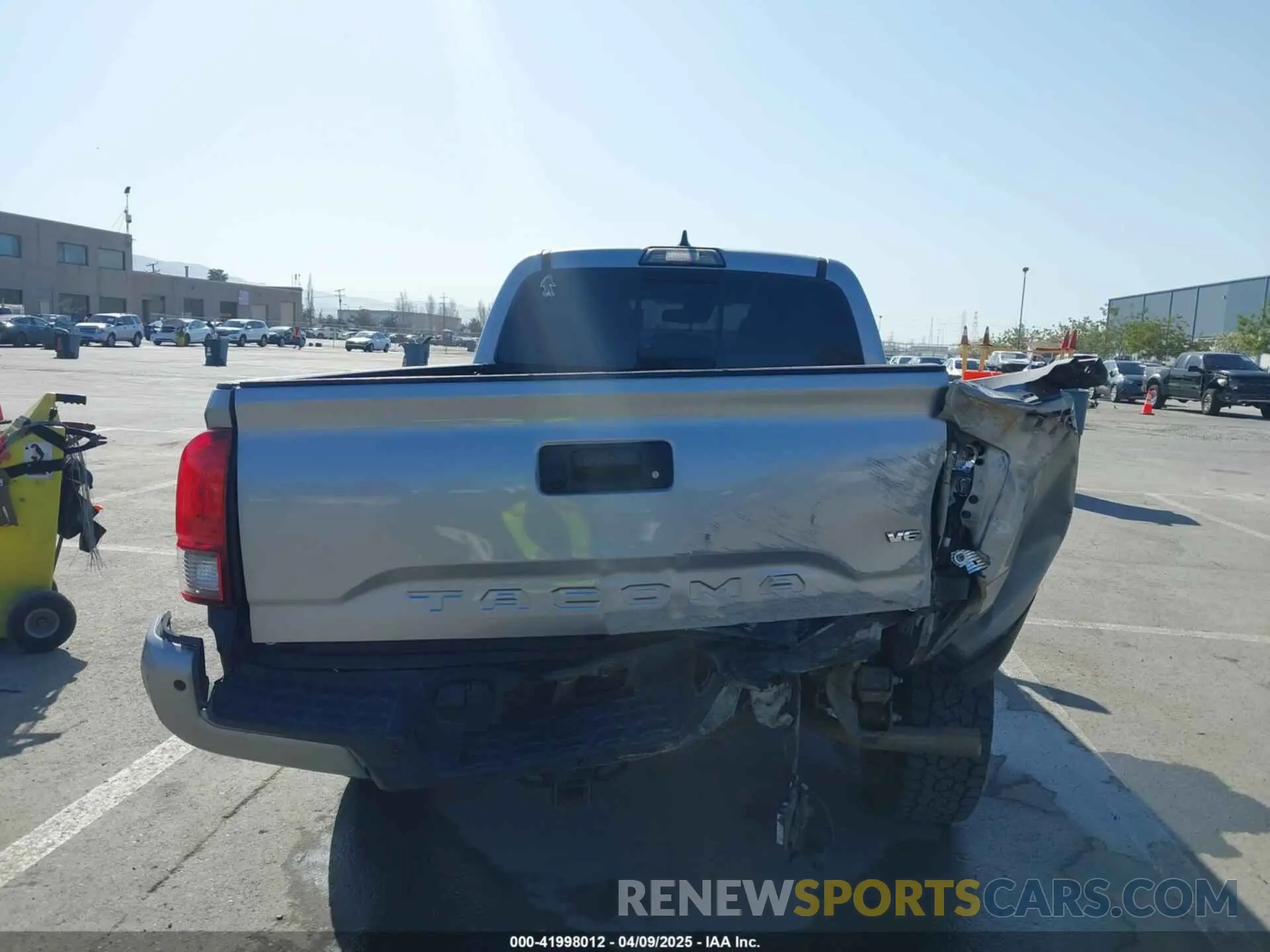 16 Фотография поврежденного автомобиля 3TMDZ5BN4KM076270 TOYOTA TACOMA 2019