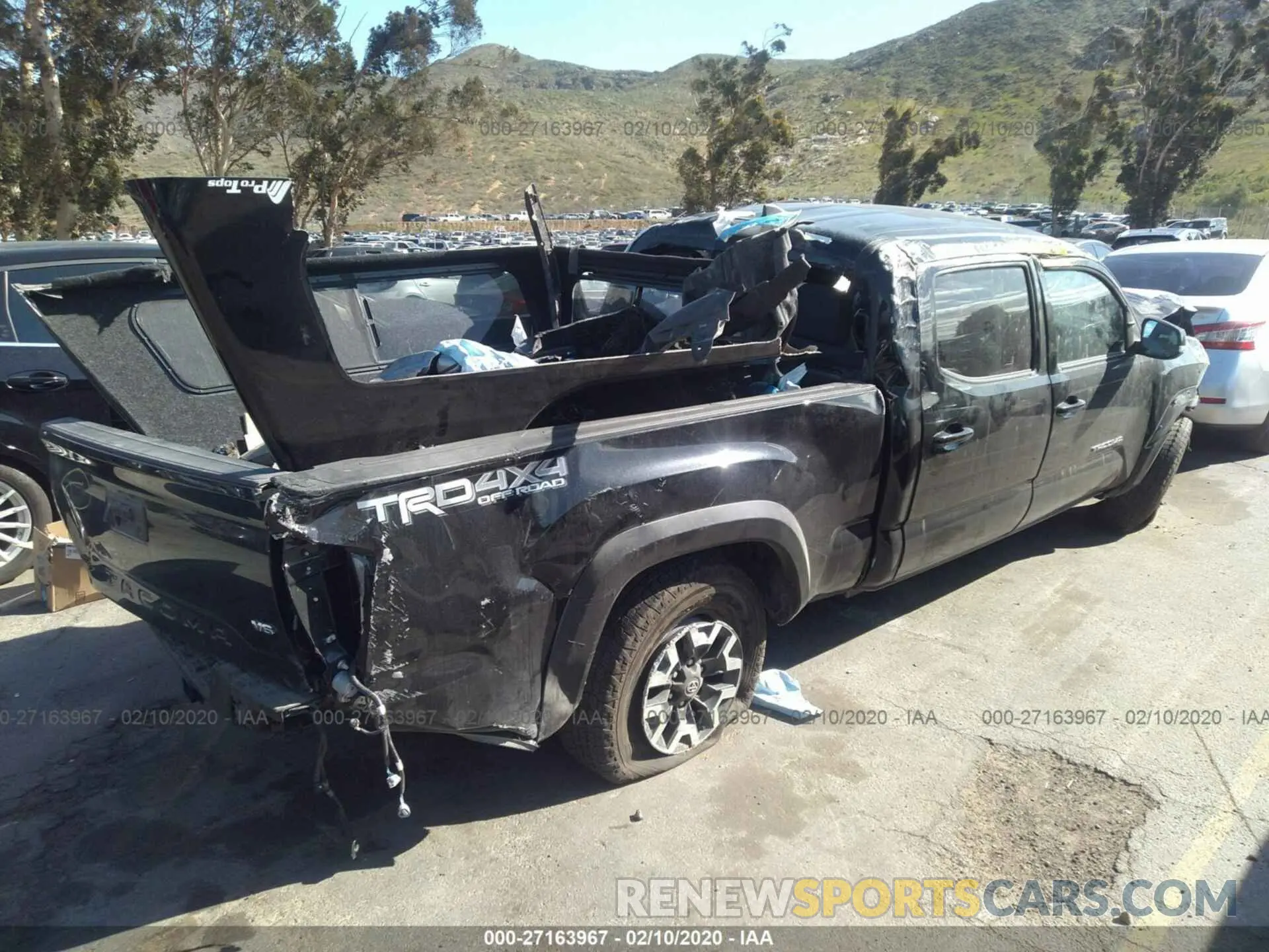 4 Photograph of a damaged car 3TMDZ5BN7KM057311 TOYOTA TACOMA 2019