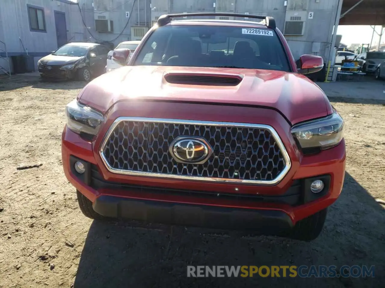 5 Photograph of a damaged car 3TMDZ5BN7KM071113 TOYOTA TACOMA 2019