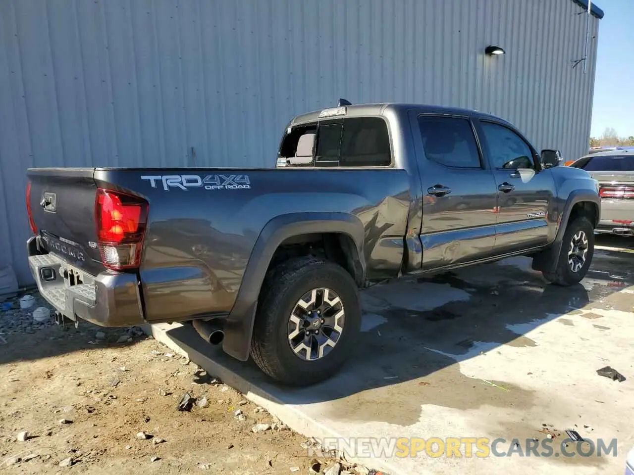 3 Photograph of a damaged car 3TMDZ5BN8KM069547 TOYOTA TACOMA 2019