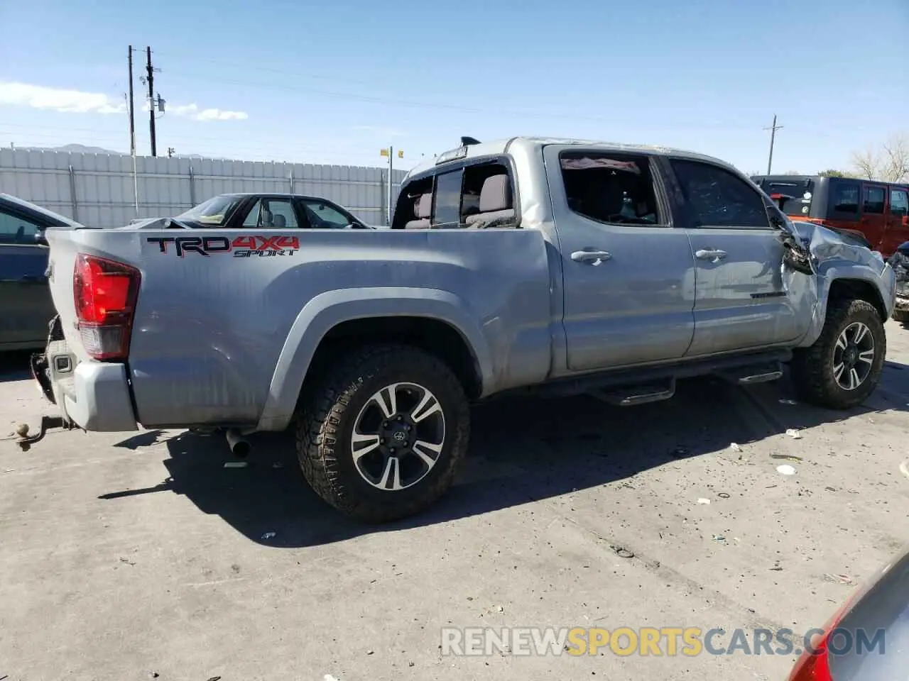 3 Фотография поврежденного автомобиля 3TMDZ5BN8KM069726 TOYOTA TACOMA 2019