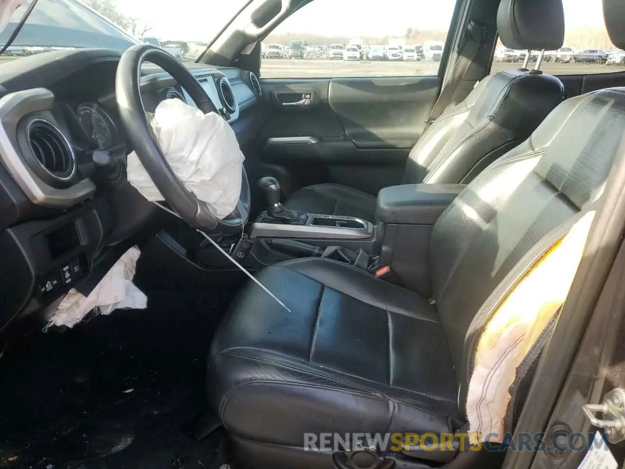 7 Photograph of a damaged car 3TMGZ5AN1KM227130 TOYOTA TACOMA 2019