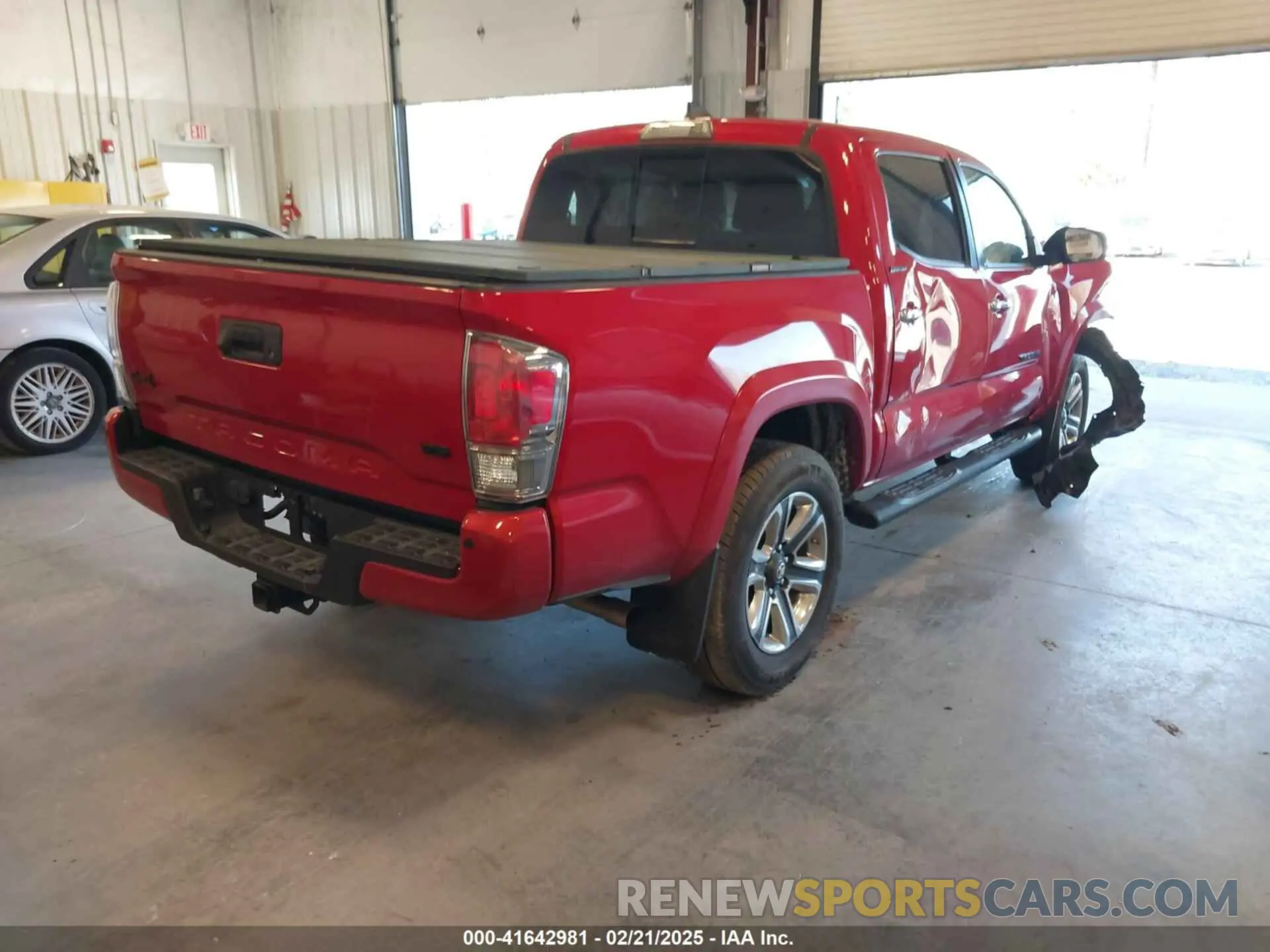 4 Photograph of a damaged car 3TMGZ5AN5KM270398 TOYOTA TACOMA 2019