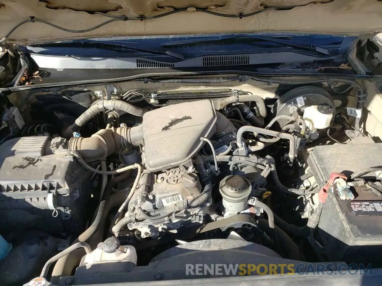 7 Photograph of a damaged car 5TFAX5GN2KX133934 TOYOTA TACOMA 2019