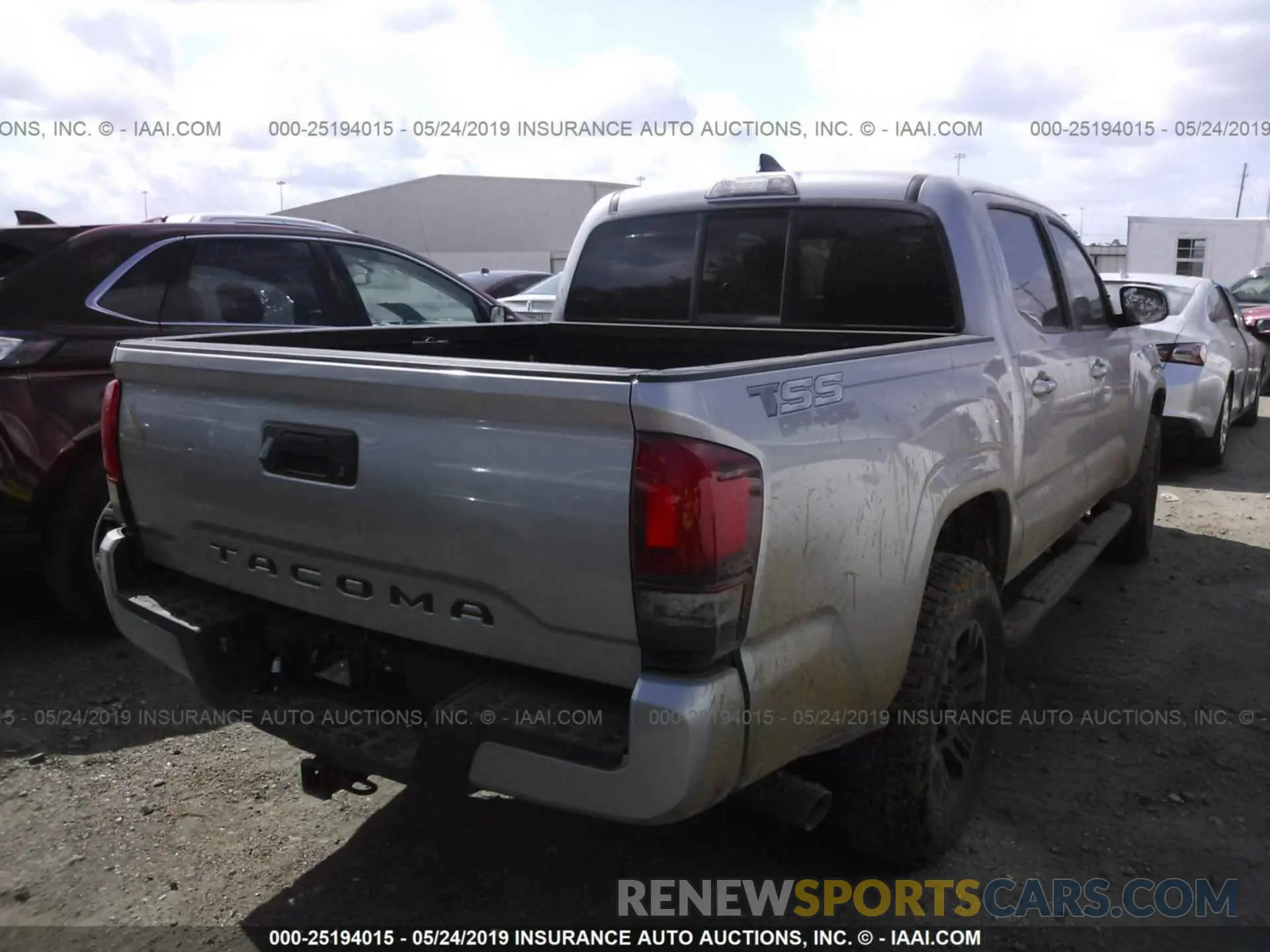 4 Photograph of a damaged car 5TFAX5GN2KX140818 TOYOTA TACOMA 2019