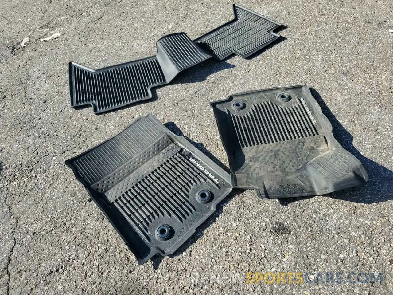 12 Фотография поврежденного автомобиля 5TFAX5GN3KX142318 TOYOTA TACOMA 2019