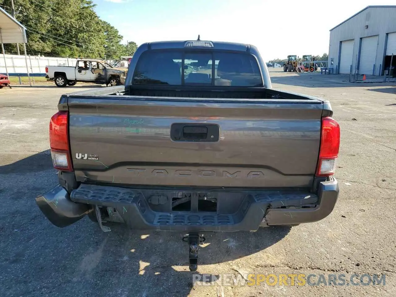6 Фотография поврежденного автомобиля 5TFAX5GN3KX142318 TOYOTA TACOMA 2019