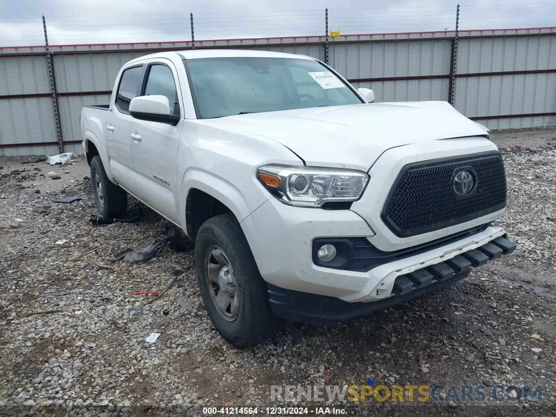 1 Photograph of a damaged car 5TFAX5GN3KX152055 TOYOTA TACOMA 2019