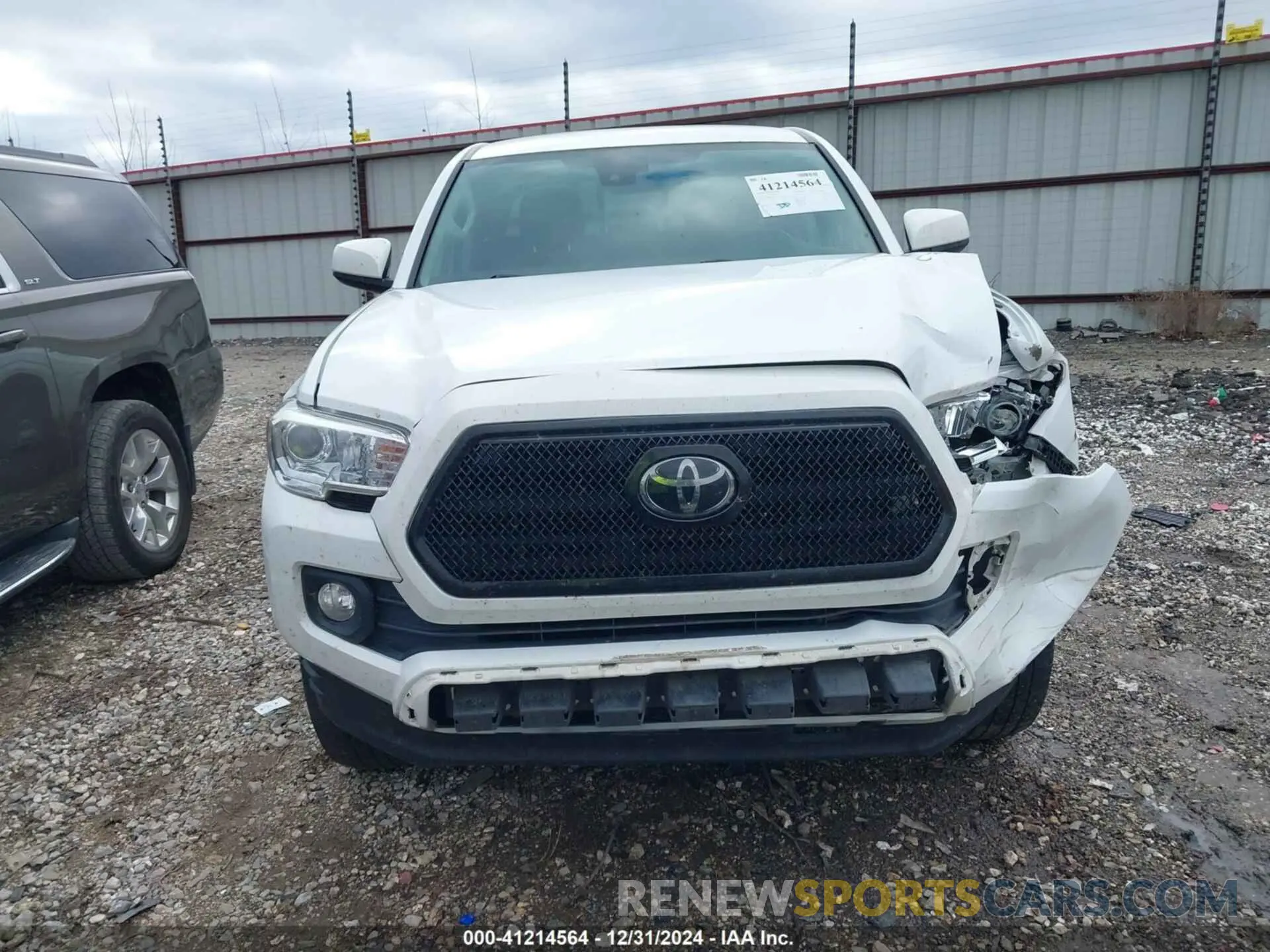 13 Photograph of a damaged car 5TFAX5GN3KX152055 TOYOTA TACOMA 2019