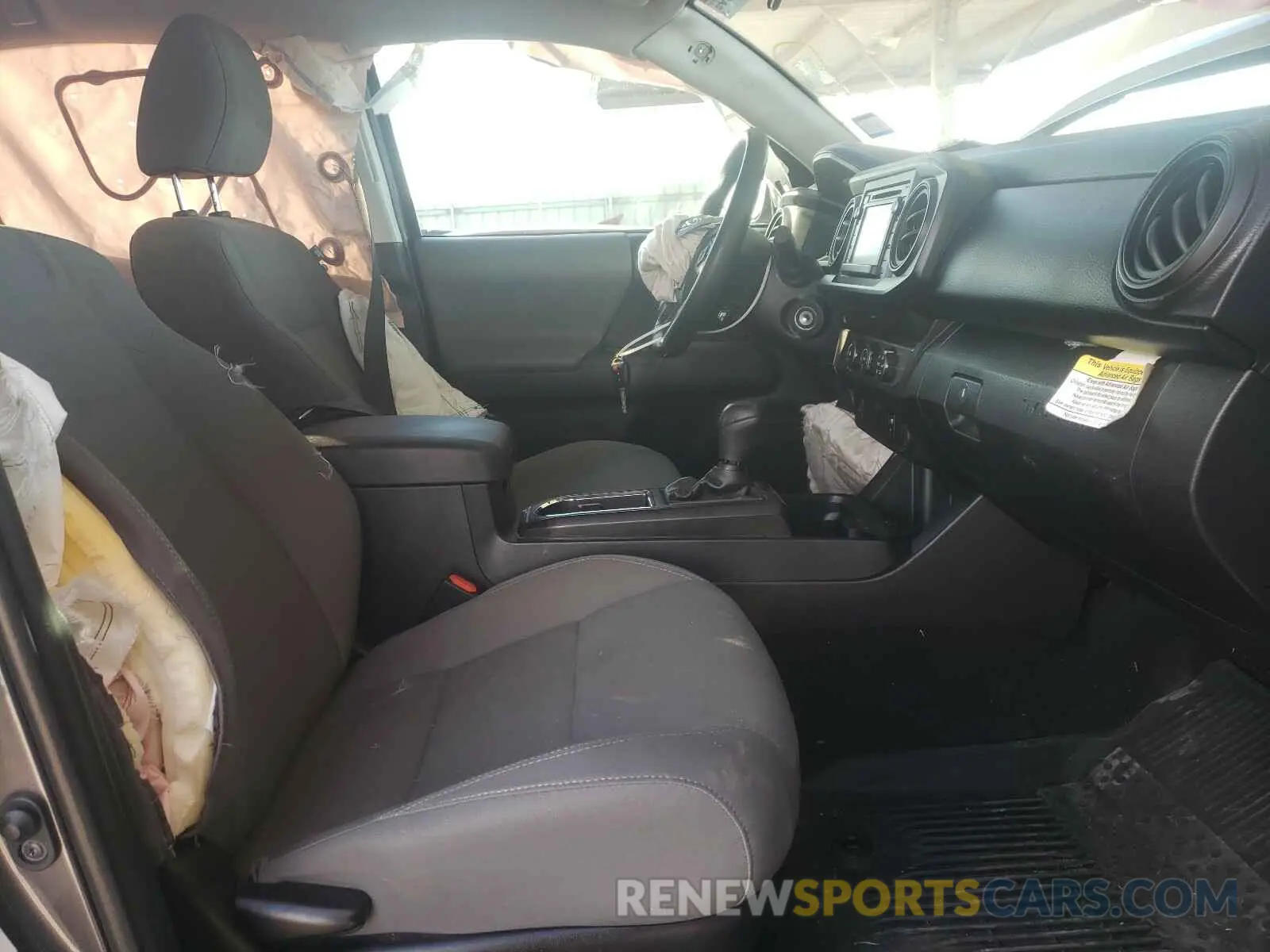 5 Photograph of a damaged car 5TFAX5GN3KX152864 TOYOTA TACOMA 2019
