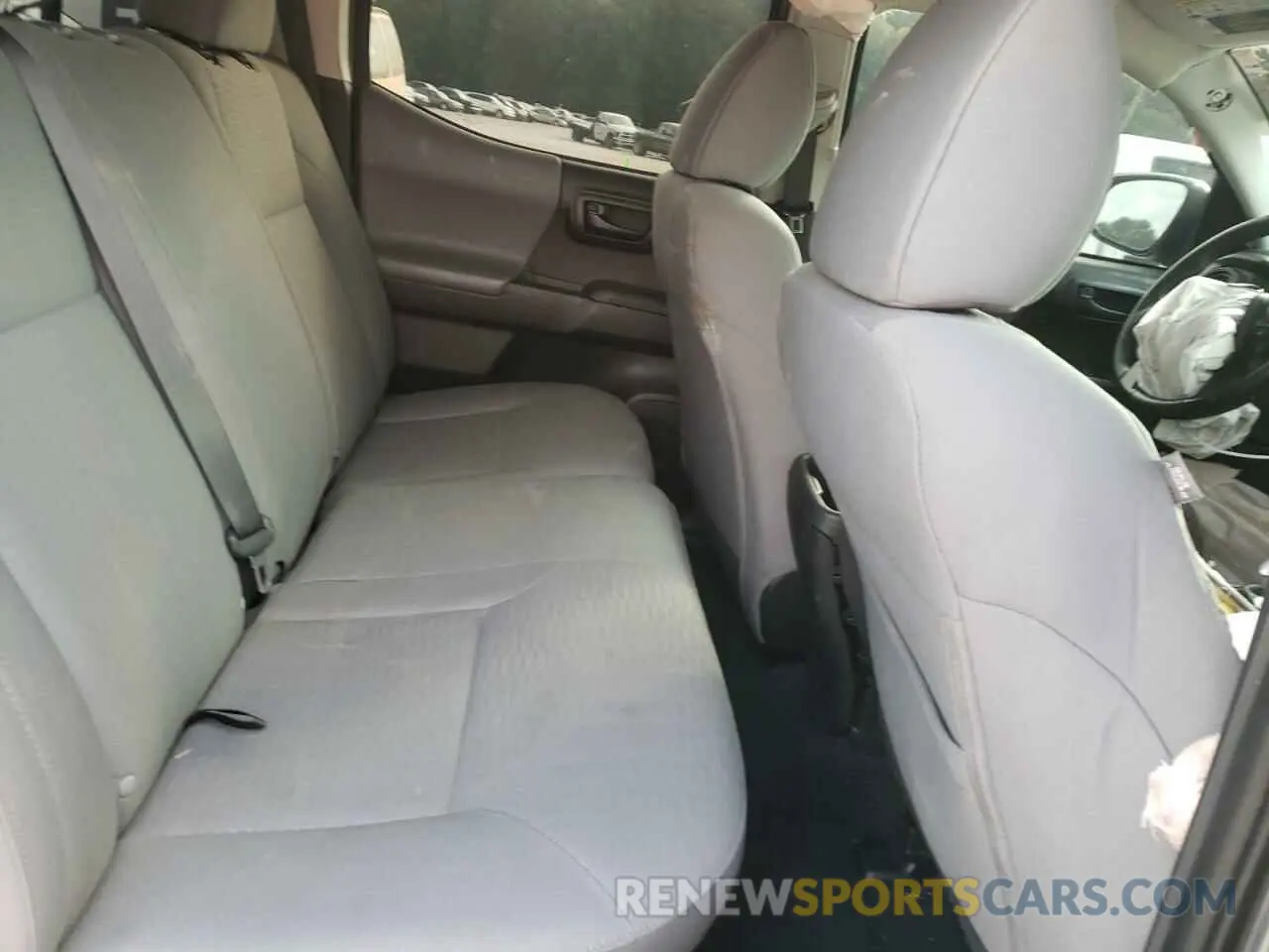 6 Photograph of a damaged car 5TFAX5GN3KX164951 TOYOTA TACOMA 2019