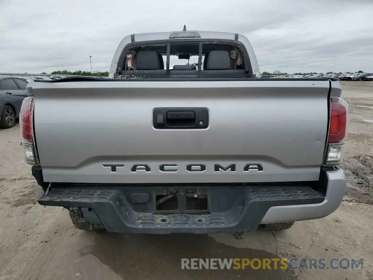 6 Фотография поврежденного автомобиля 5TFAX5GN4KX137807 TOYOTA TACOMA 2019