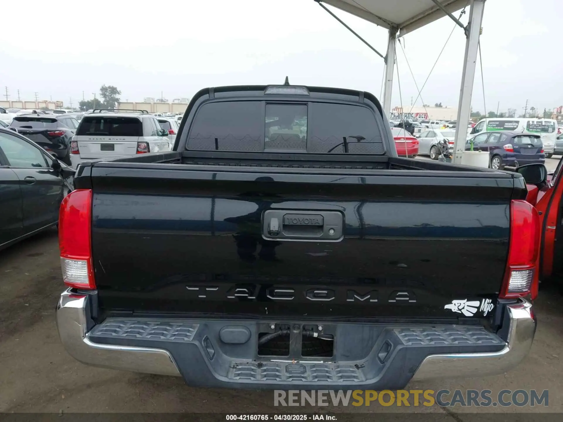 16 Photograph of a damaged car 5TFAX5GN5KX140795 TOYOTA TACOMA 2019