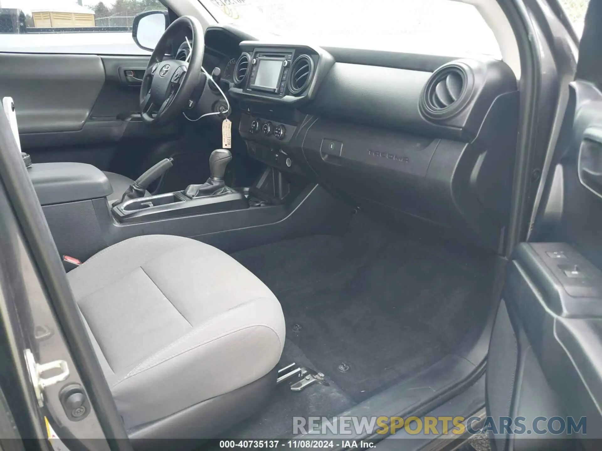 5 Photograph of a damaged car 5TFAX5GN5KX152090 TOYOTA TACOMA 2019