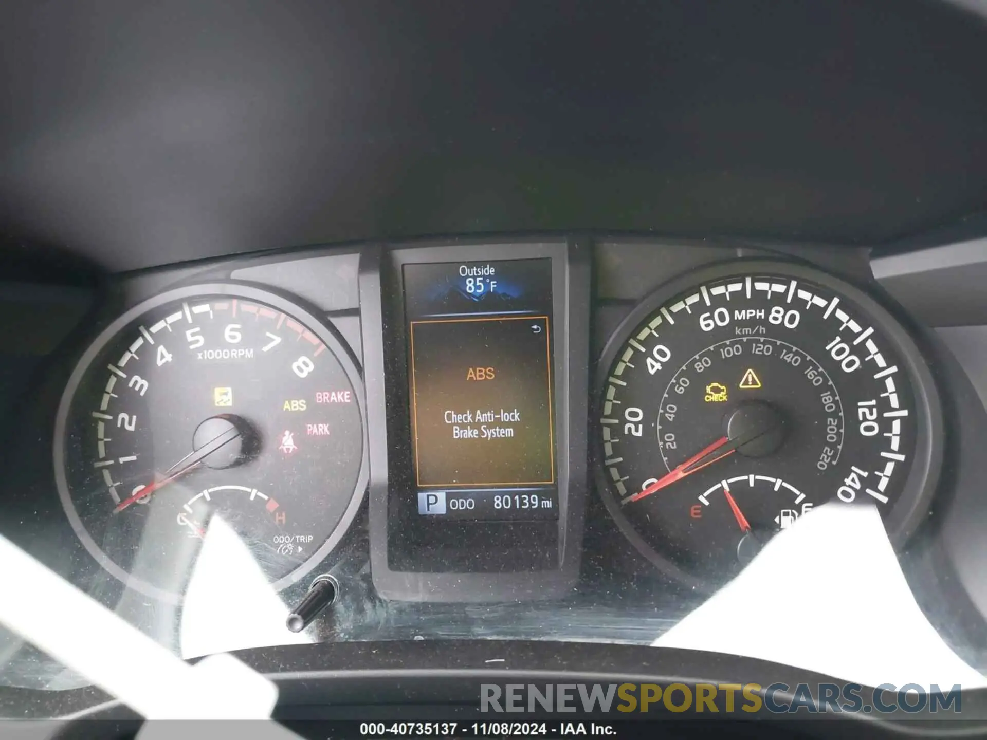 7 Photograph of a damaged car 5TFAX5GN5KX152090 TOYOTA TACOMA 2019