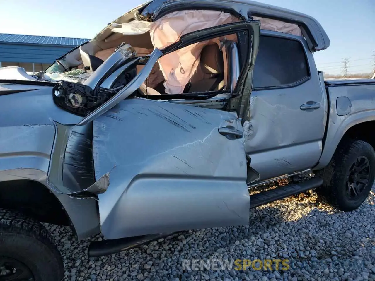 7 Photograph of a damaged car 5TFAX5GN5KX152963 TOYOTA TACOMA 2019