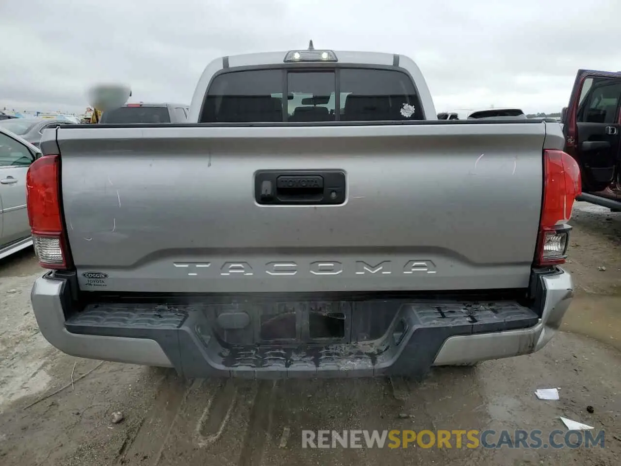6 Photograph of a damaged car 5TFAX5GN6KX141843 TOYOTA TACOMA 2019