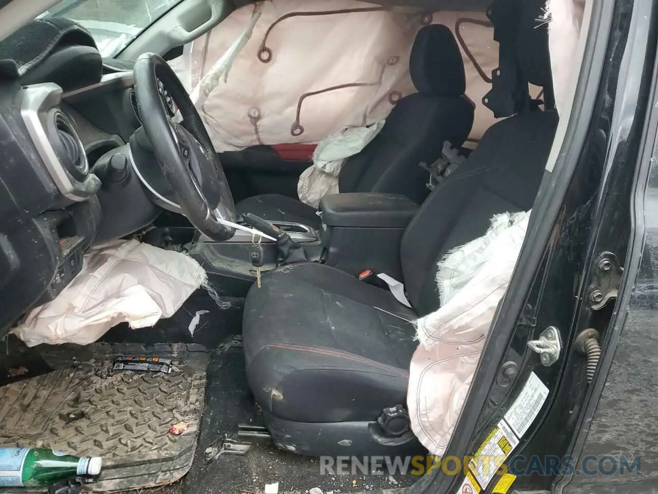7 Photograph of a damaged car 5TFAX5GN8KX142542 TOYOTA TACOMA 2019