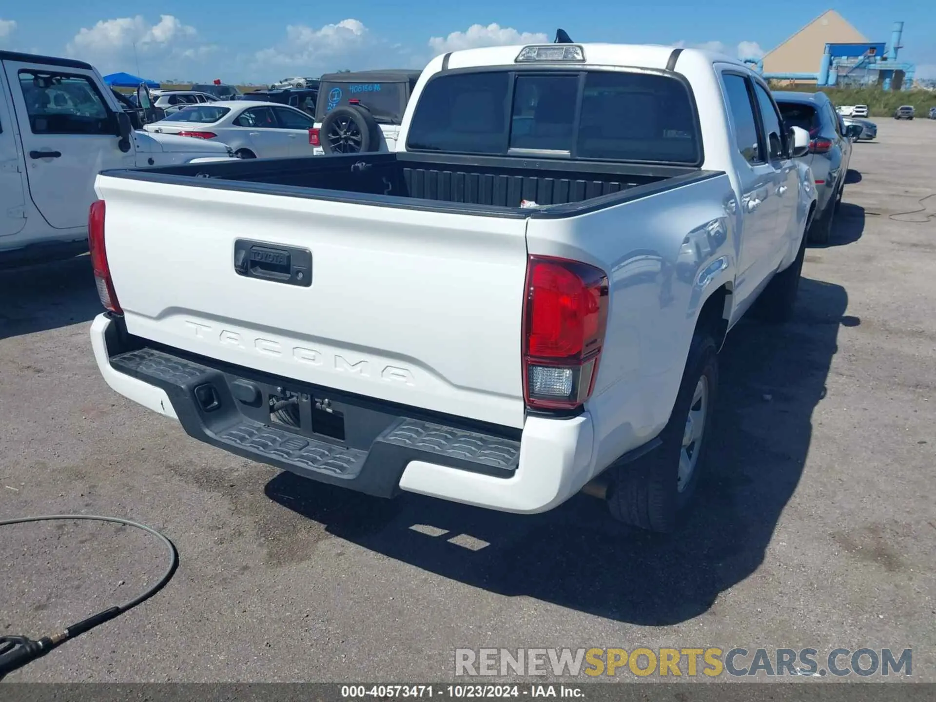 4 Photograph of a damaged car 5TFAX5GN8KX144193 TOYOTA TACOMA 2019