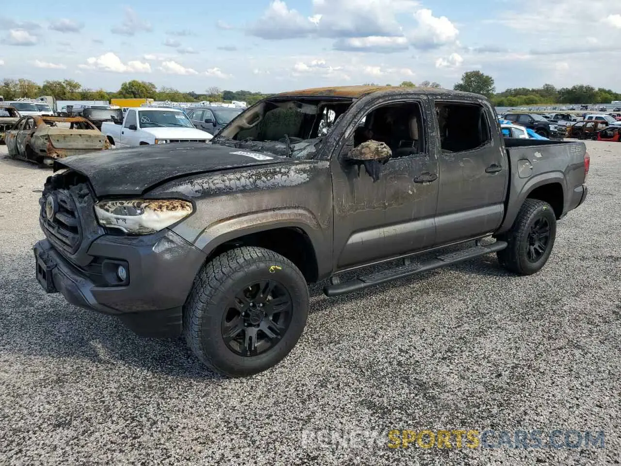 1 Photograph of a damaged car 5TFAX5GN8KX155405 TOYOTA TACOMA 2019