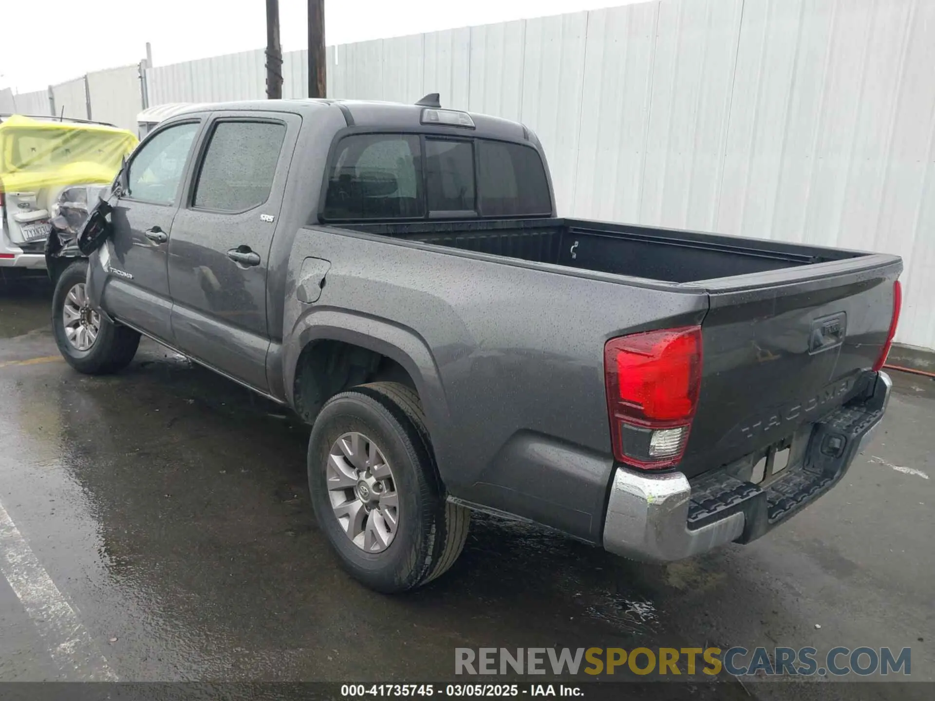 3 Photograph of a damaged car 5TFAX5GN8KX162919 TOYOTA TACOMA 2019