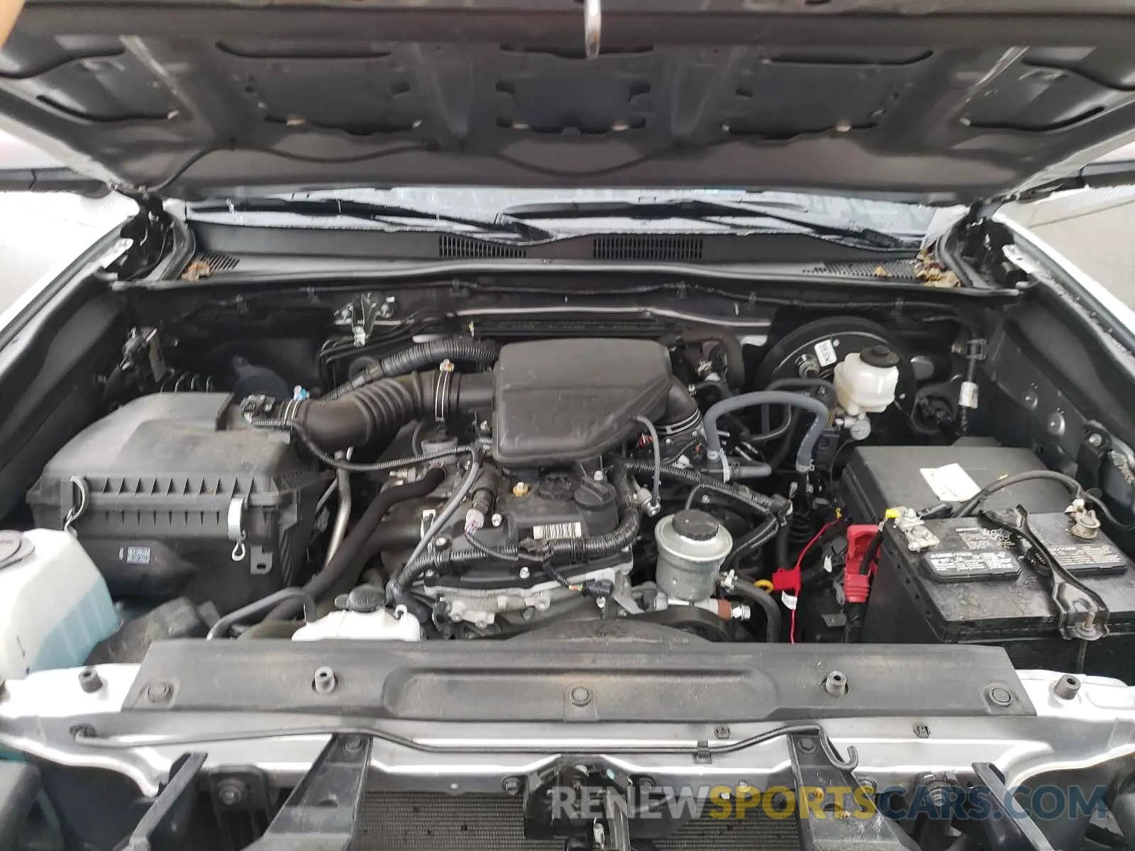 7 Photograph of a damaged car 5TFAX5GNXKX154935 TOYOTA TACOMA 2019