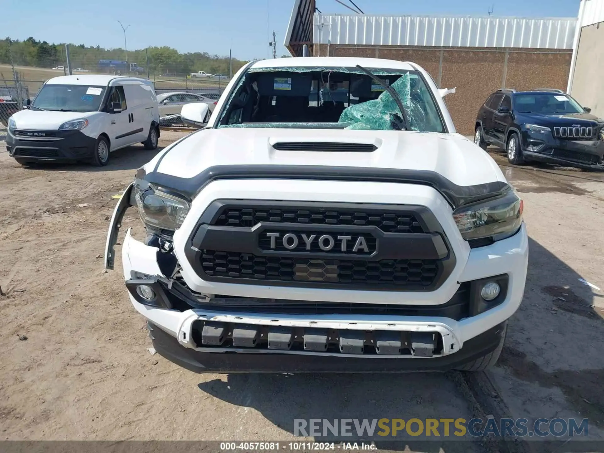 12 Photograph of a damaged car 5TFAZ5CN1KX071717 TOYOTA TACOMA 2019
