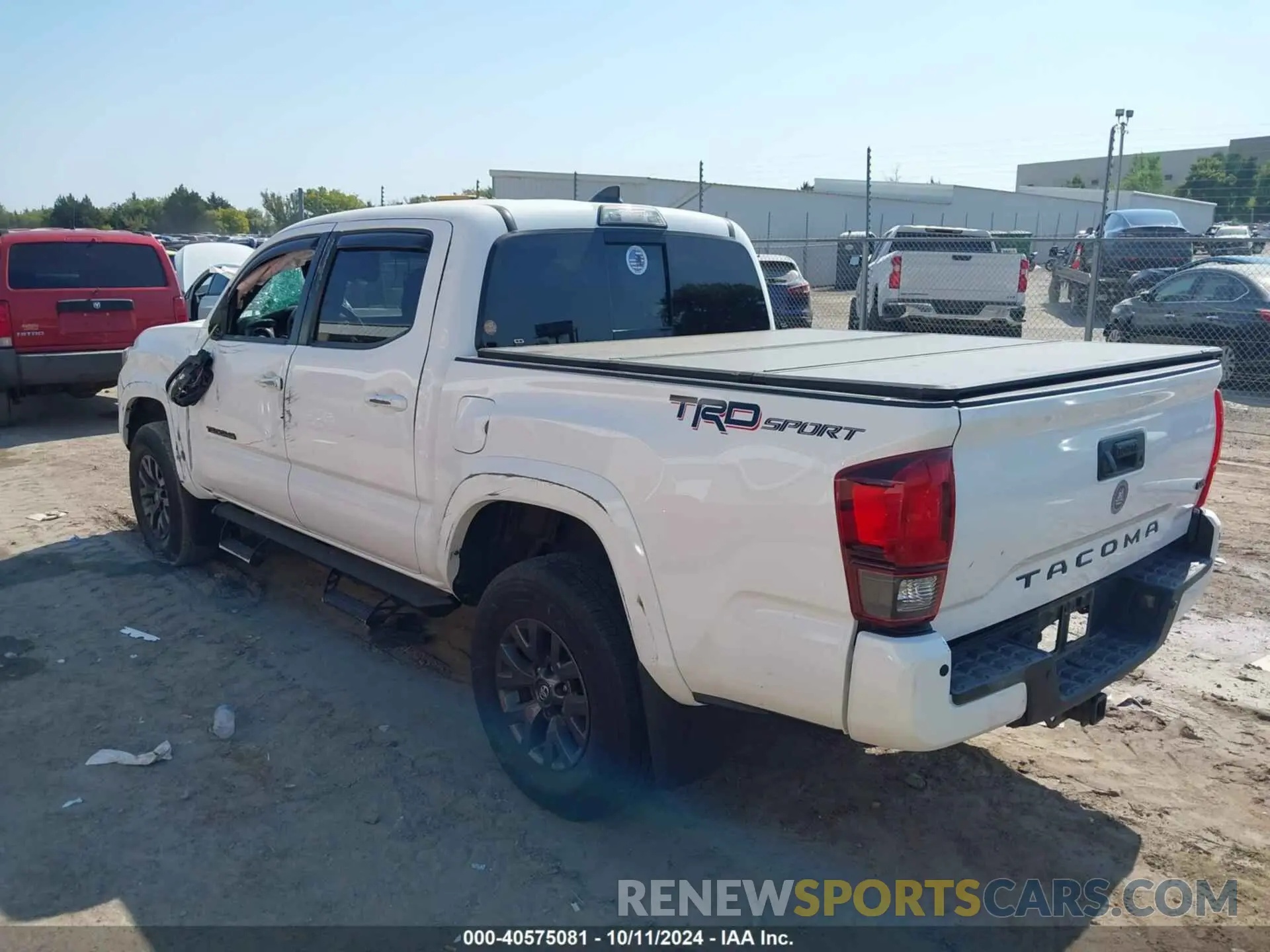 3 Photograph of a damaged car 5TFAZ5CN1KX071717 TOYOTA TACOMA 2019