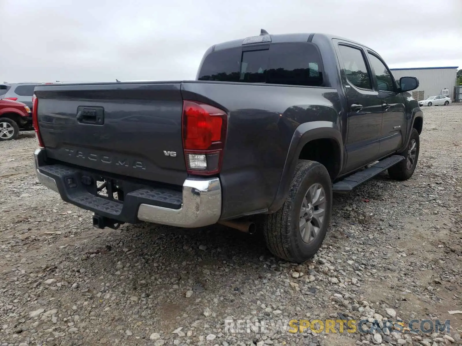 4 Photograph of a damaged car 5TFAZ5CN1KX079025 TOYOTA TACOMA 2019