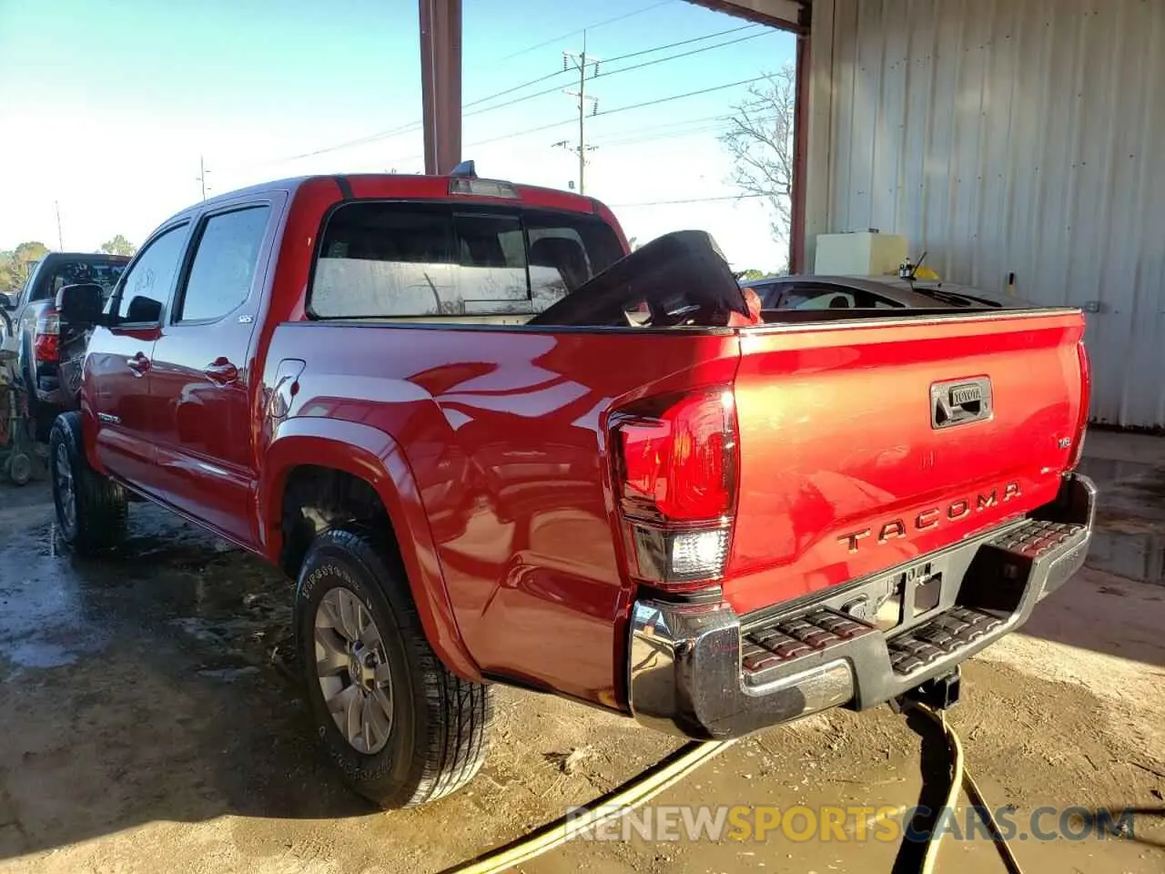 3 Photograph of a damaged car 5TFAZ5CN2KX075453 TOYOTA TACOMA 2019