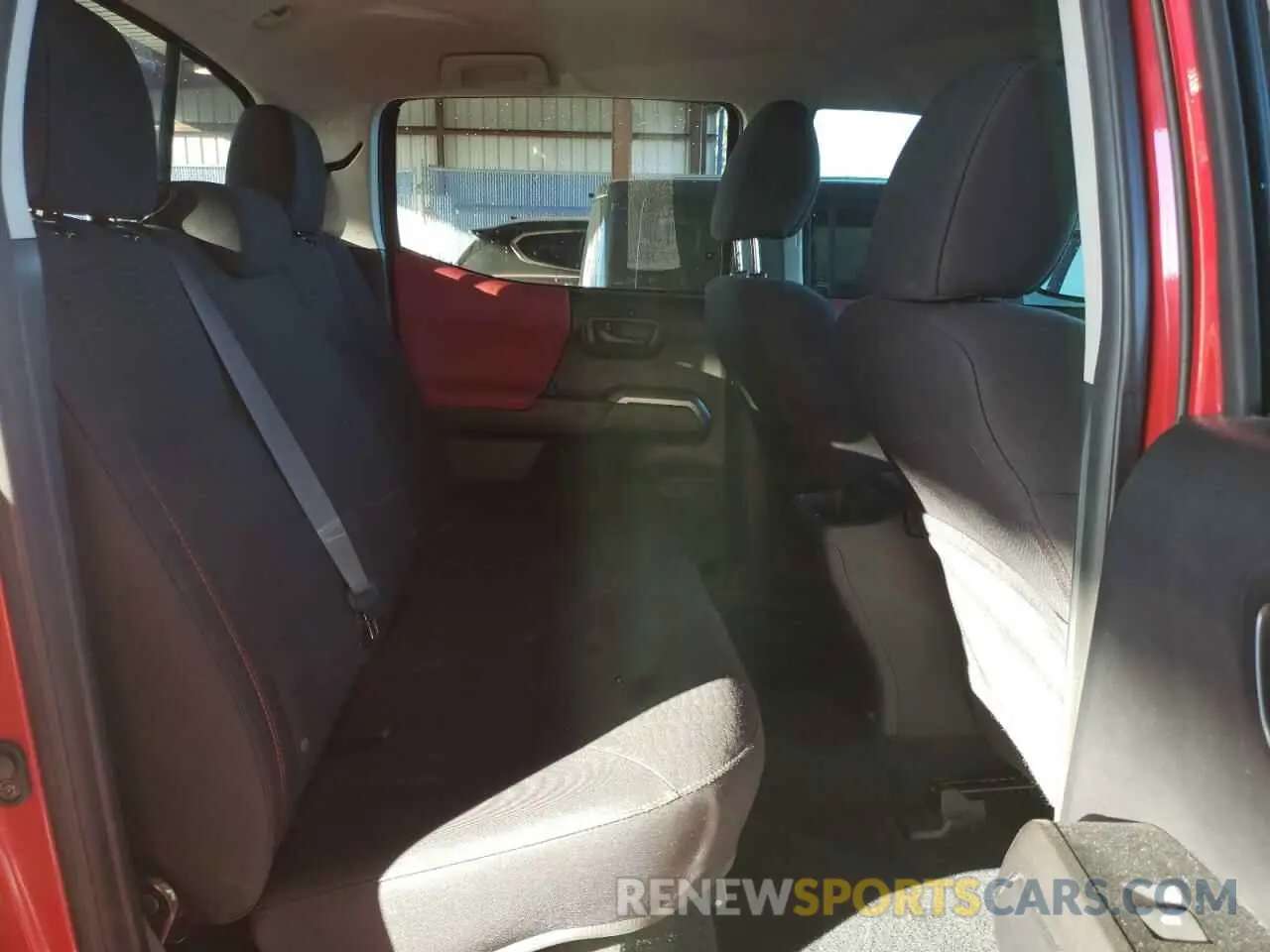 6 Photograph of a damaged car 5TFAZ5CN2KX075453 TOYOTA TACOMA 2019