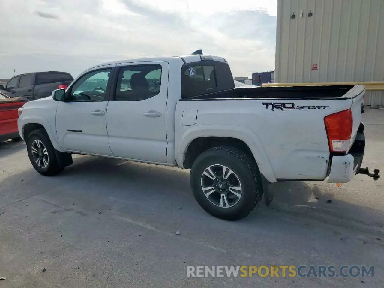2 Photograph of a damaged car 5TFAZ5CN5KX084616 TOYOTA TACOMA 2019