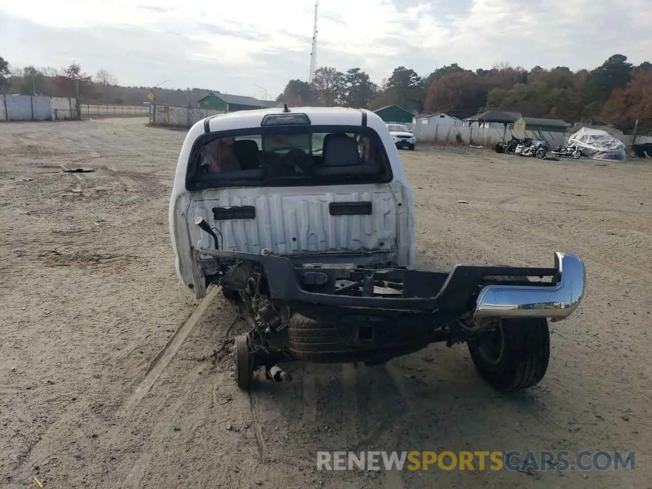 6 Photograph of a damaged car 5TFAZ5CN6KX072989 TOYOTA TACOMA 2019
