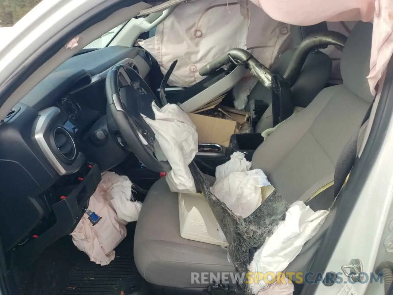 7 Photograph of a damaged car 5TFAZ5CN6KX072989 TOYOTA TACOMA 2019