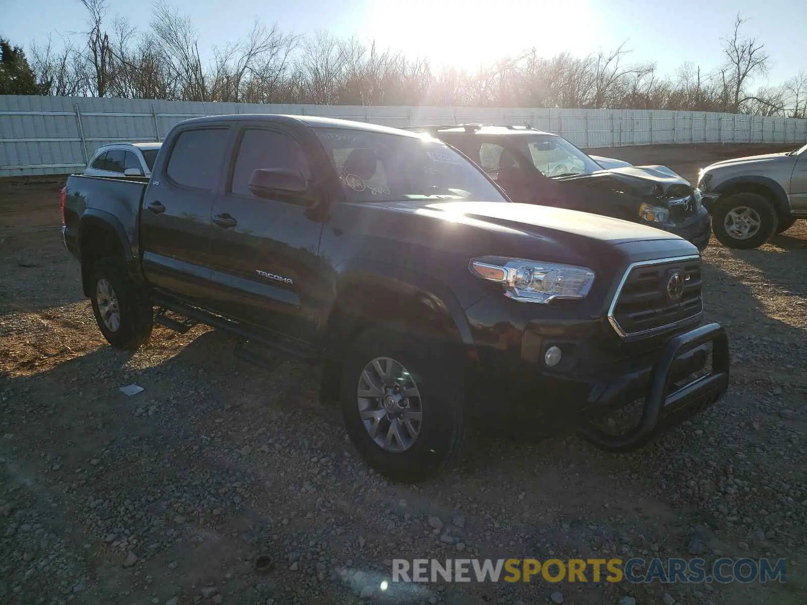 1 Photograph of a damaged car 5TFAZ5CN6KX073317 TOYOTA TACOMA 2019