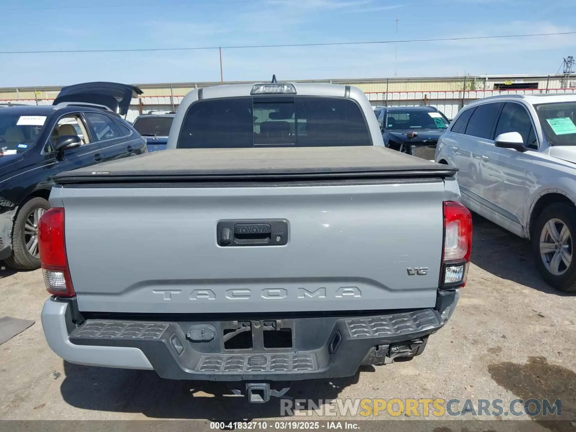 16 Фотография поврежденного автомобиля 5TFAZ5CN6KX082065 TOYOTA TACOMA 2019