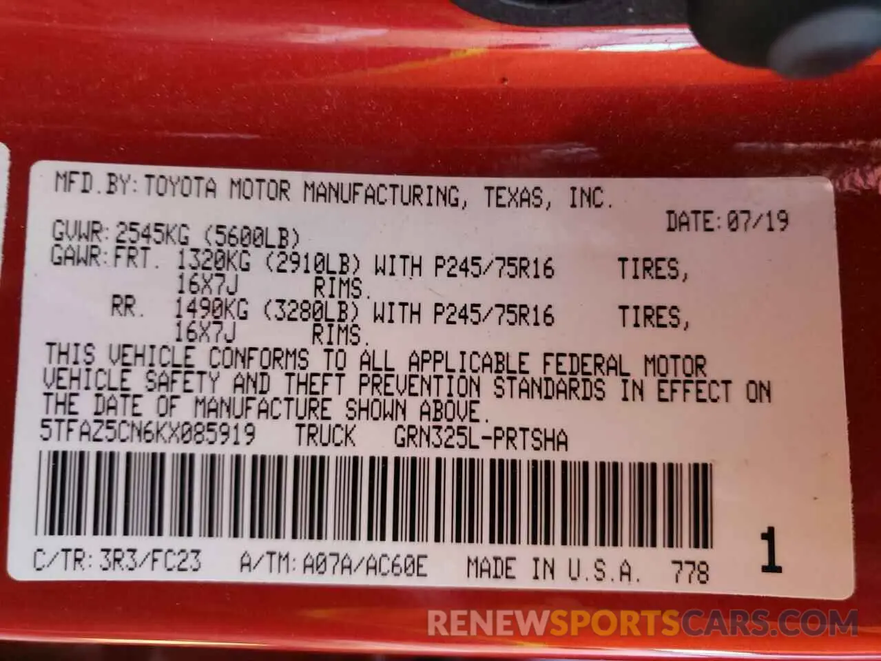 10 Photograph of a damaged car 5TFAZ5CN6KX085919 TOYOTA TACOMA 2019