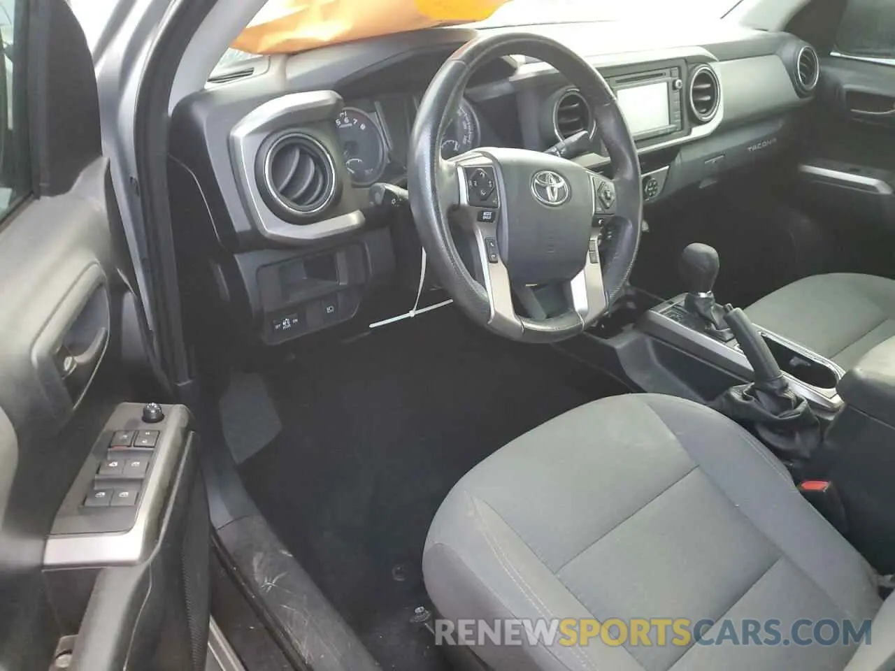 8 Photograph of a damaged car 5TFAZ5CN7KX076520 TOYOTA TACOMA 2019