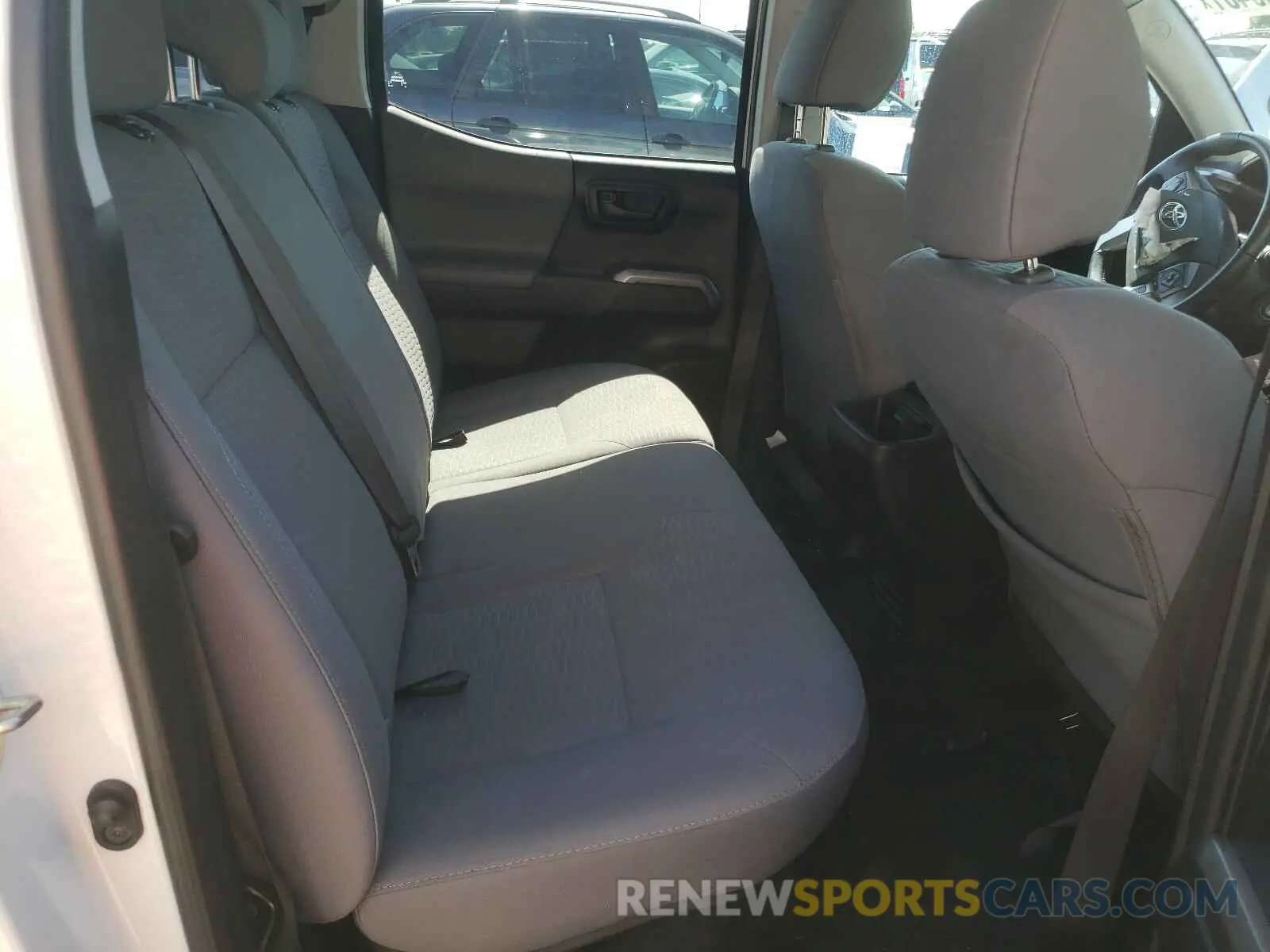 6 Photograph of a damaged car 5TFAZ5CN7KX086092 TOYOTA TACOMA 2019