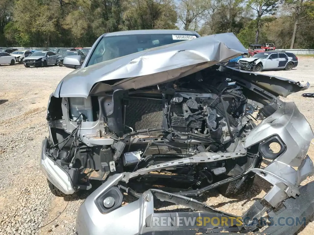 5 Photograph of a damaged car 5TFAZ5CN8KX079572 TOYOTA TACOMA 2019