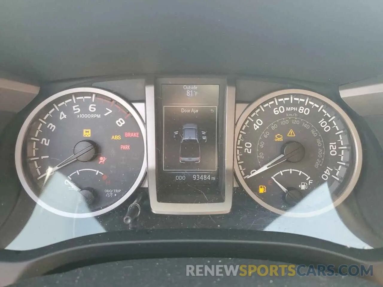9 Photograph of a damaged car 5TFAZ5CN8KX079572 TOYOTA TACOMA 2019